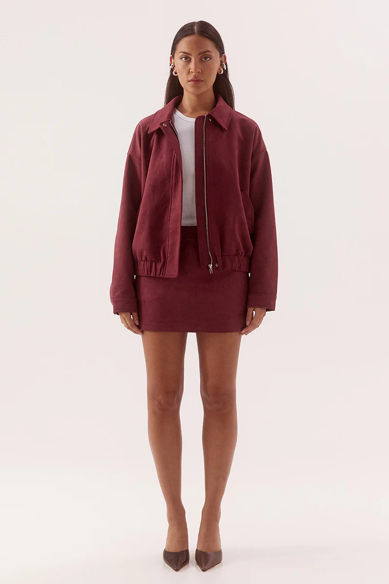 AVERY SKORT - CRANBERRY