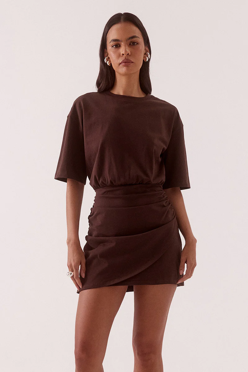 IZEL TEE DRESS - BITTER CHOCOLATE - Image 2