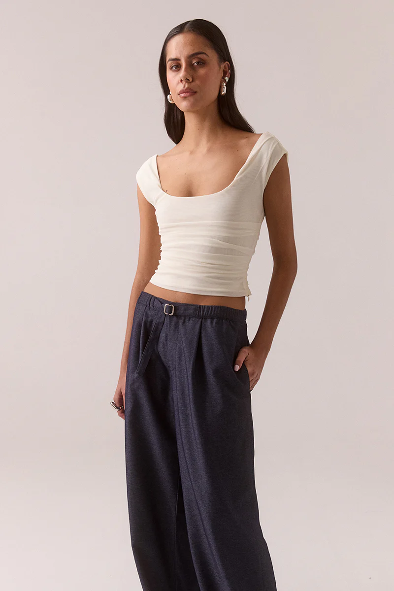 MYRIAD SCOOP TOP - VANILLA - Image 2