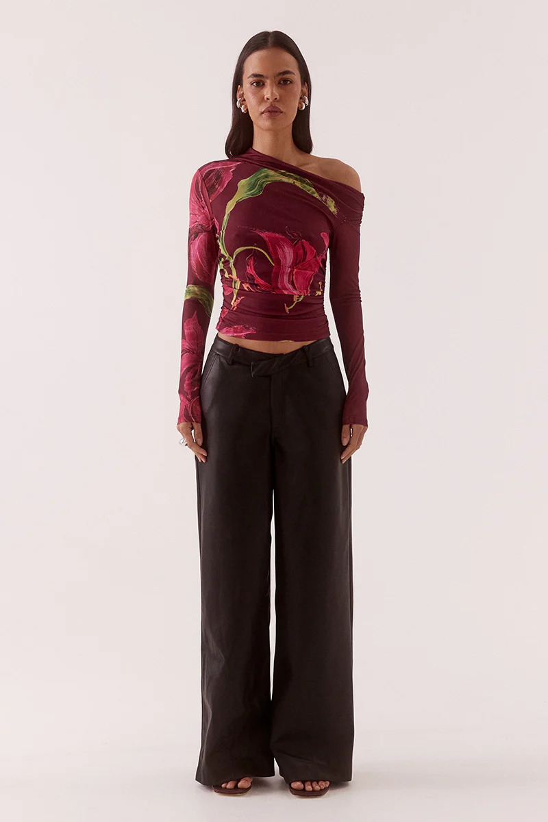 NEW ARRIVALS /